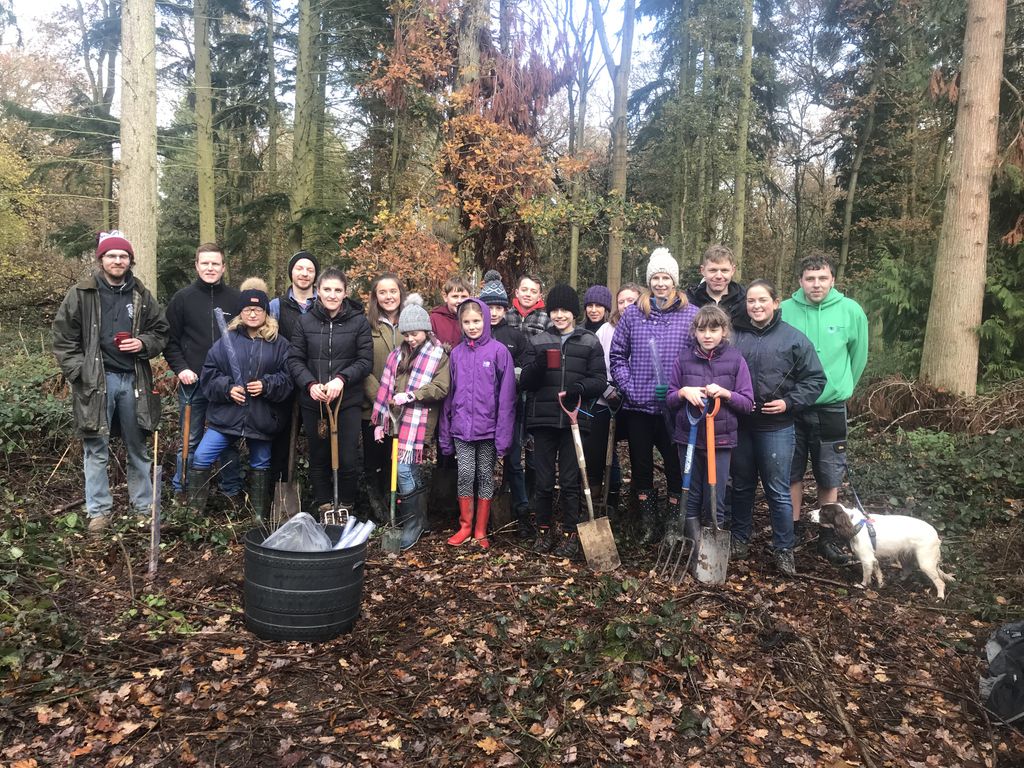 How was your weekend? We had an amazing one with lots of YFC members awarded YFC Travel trips &amp; YFCs planting hundreds of sapling trees – like this lot from <a href="/AbingdonYFC/">Abingdon YFC</a> who planted 420 trees yesterday👍🌳. 
@WoodlandTrust <a href="/iwill_campaign/">#iwill campaign (old)</a>  #ProtectYourFuture #iwill4nature