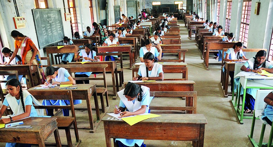 educationtimes's tweet image. #Boards2020: Here is why not many @cbseindia29 students are opting for #BasicMathematics. Read the complete report at bit.ly/2DEepMs