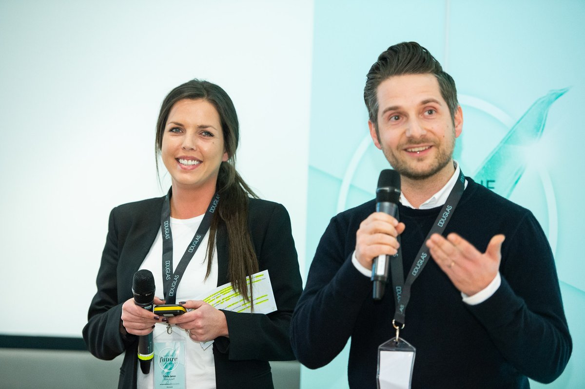 TMuellerDouglas's tweet image. Congratulations to @aveandedam and @beautyself_de! 2019 winner of the #FORWARDBEAUTYChallenge! The #Douglas team and me are thrilled to partner with such an impressive team!