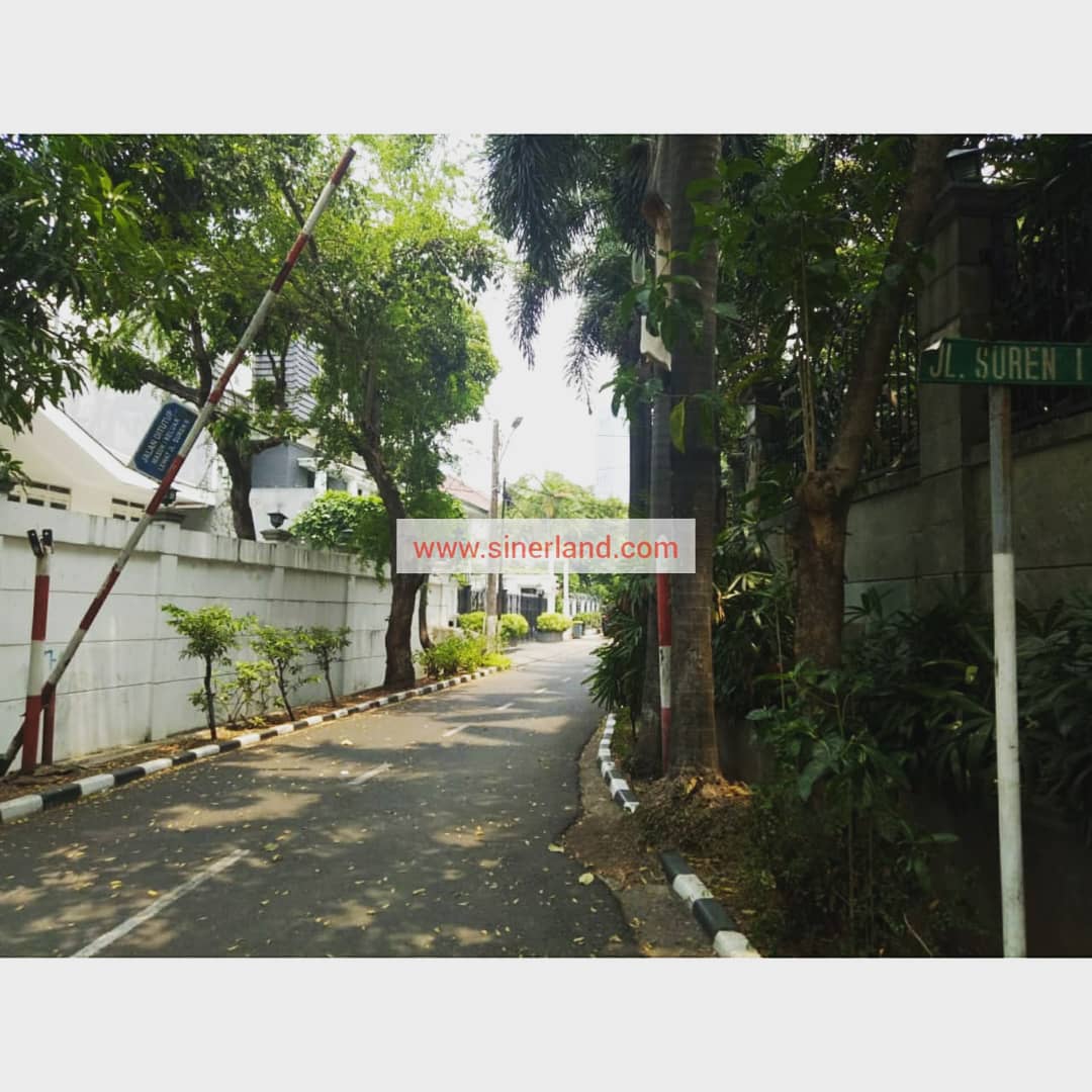 infosinerland's tweet photo. Yuk buruan hubungi 081211610551 untuk info lebih lanjut! Karena rumah ini di jual cepat gausah kebanyakan mikir nanti keburu di ambil orang lain 😎.
#jakarta #dkijakarta #properti #rumah #tanah #apartemen #hotel #dijualcepat #gudang #komersial #huniannyaman #jaksel #jakbar #jakut https://t.co/yoxrInEm6y