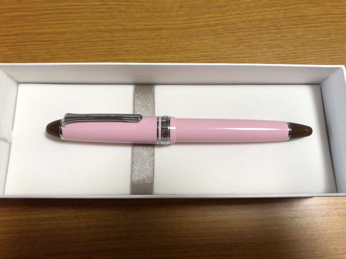 ピンク好きな人と繋がりたい