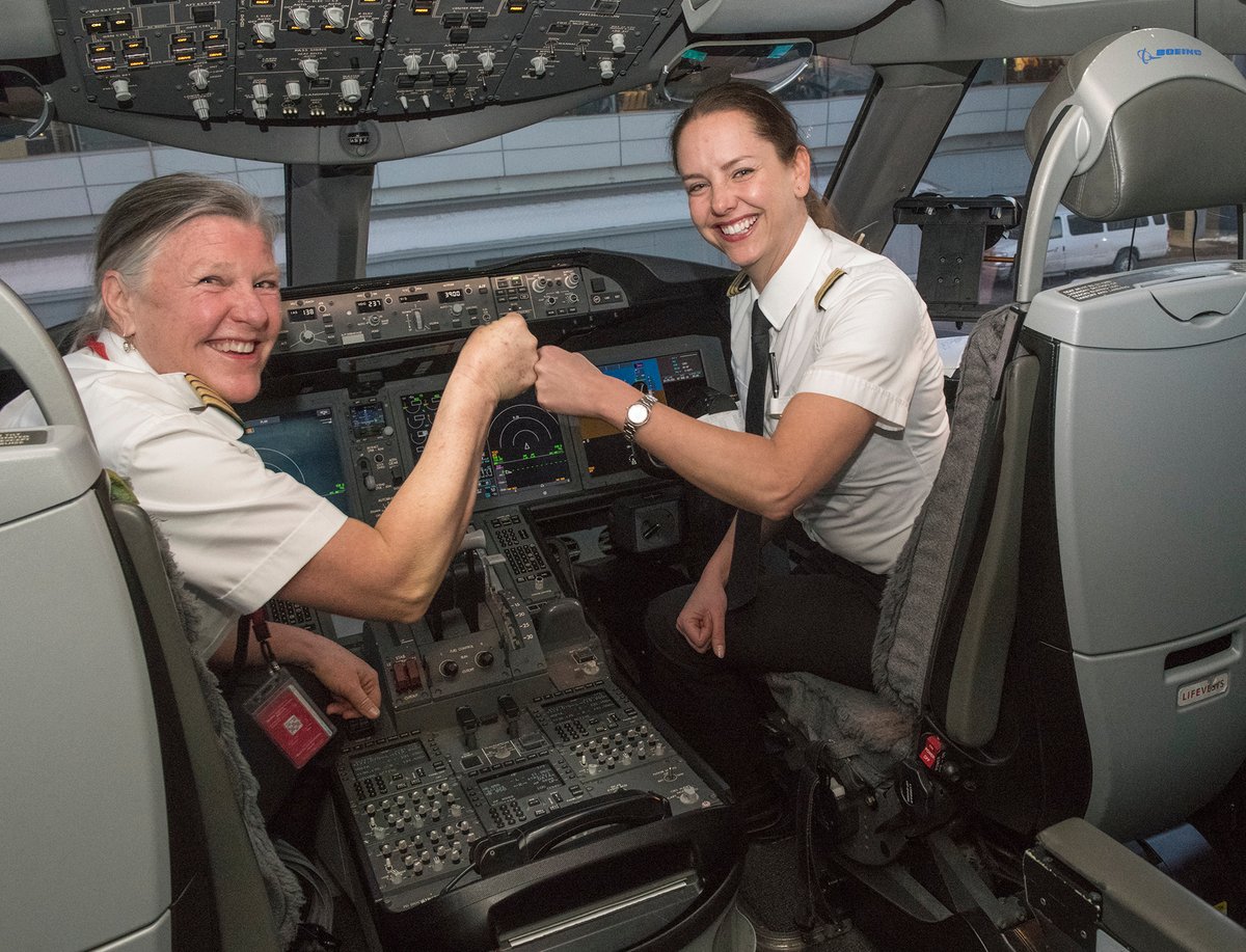 Quelle partie! Si vous avez des vols non crédités ou s’il manque des Ailes à votre compte, écrivez-nous à earnyourwings@aircanada.ca ou sur Twitter à <a href="/ACEarnWings/">AC Earn Your Wings</a> en incluant les courriels de confirmation ou les preuves d’achat. Nous vous répondrons sans attendre. 👨‍✈️