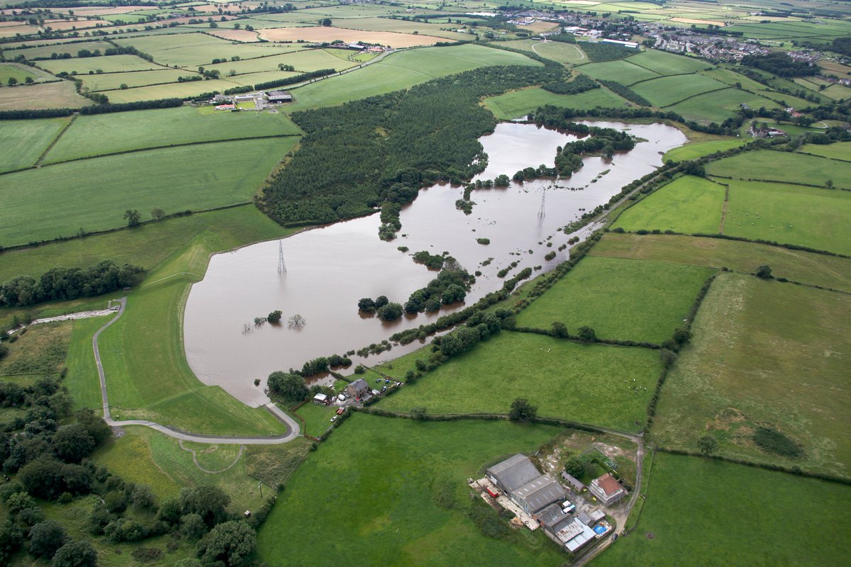 markchapmanEA's tweet photo. @EnvAgencyYNE we operate 70 flood storage areas that fall under the #Reservoirs Act 1975, this week we received excellent news that we now have no measures in the interests of safety #MIOS at any of our reservoirs! This is a Fantastic achievement #TeamEA @EnvAgency @BritishDams https://t.co/24BxX1TzA4