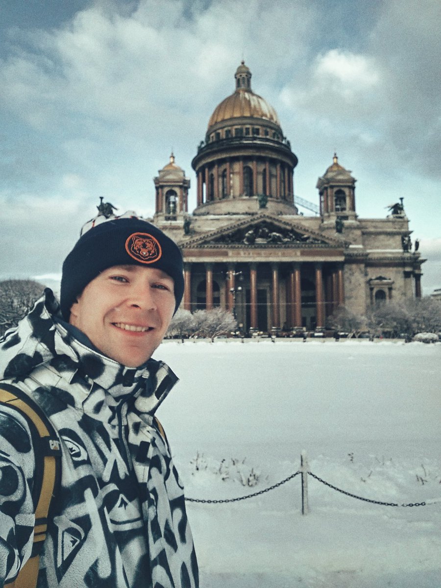 Открыточка на память 🖼️ 

Питер с каждым разом нравится мне все больше. Много друзей живут тут, много хороших эмоций рождаются тут, много приятных воспоминаний уезжают со мной)

#санктпетербург #севернаястолица #нева #исаакиевскийсобор #путешествие