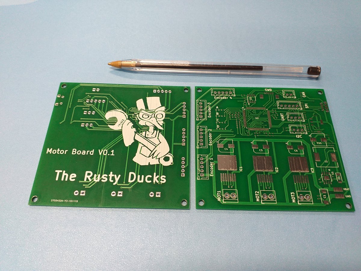 PCB reçu, les composants sont en route. En espérant qu'il n'y a pas trop d'erreurs...
Conçu avec Kicad. Vive le libre !