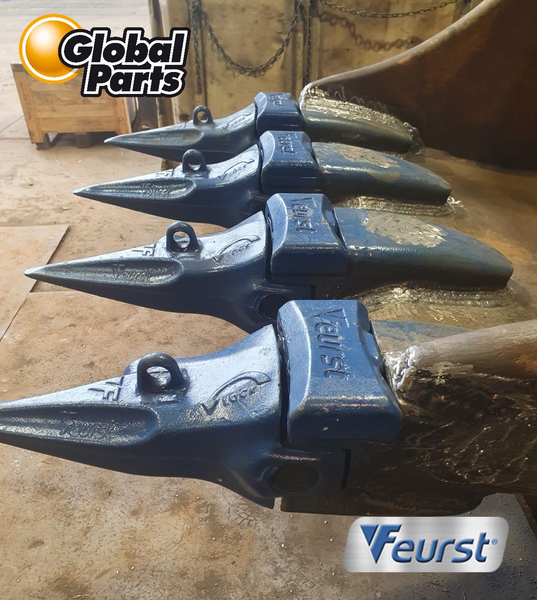 GlobalPartssrl's tweet photo. Rifacimento #benna e sostituzione #denti con @Feurst_Safe   #Turnkey per azienda operante in #cava di #inerti. Grazie a #Toscomeccanicasrl e Gabriele Papi

https://t.co/cJ8FuqpGGr

#mmt #escavatore #capsule https://t.co/9TGpOvkF1B