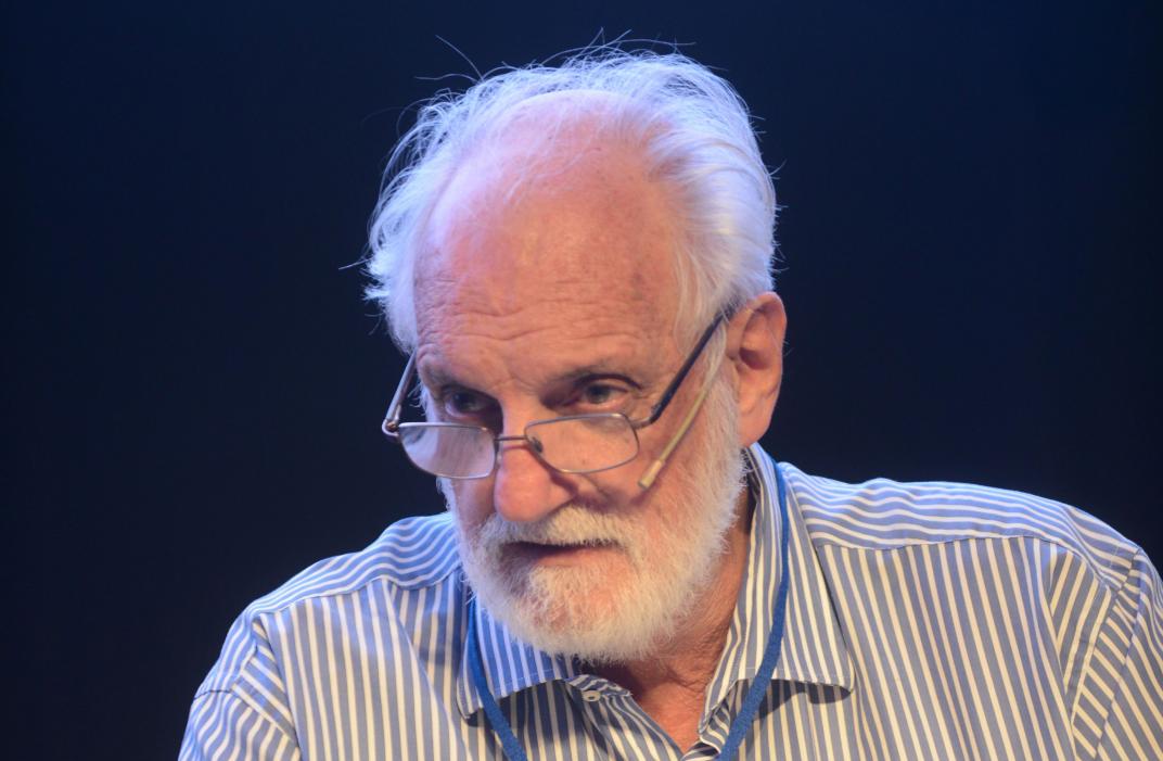 FundLibertadRos's tweet photo. ➡️ Entrevista al economista Juan Carlos de Pablo en @AFondo895 (30/11/19)

➡️ "Los argentinos no despertamos admiración pero sí curiosidad. Nosotros dependemos del mundo, no es el mundo el que depende de nosotros."
➡️ https://t.co/ddOJLcTyvI https://t.co/yArXoay2OT
