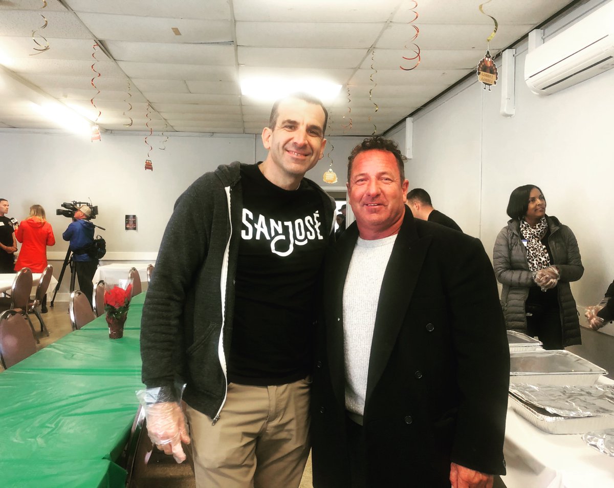 mercy_mobile's tweet photo. Thanksgiving meal for the homeless. Also pictures below Mayor Sam Liccardo and Pastor Scott Wagers #Thanksgiving2019 #BLESSING https://t.co/F2PpXaMcVD