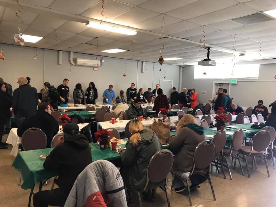 mercy_mobile's tweet photo. Thanksgiving meal for the homeless. Also pictures below Mayor Sam Liccardo and Pastor Scott Wagers #Thanksgiving2019 #BLESSING https://t.co/F2PpXaMcVD