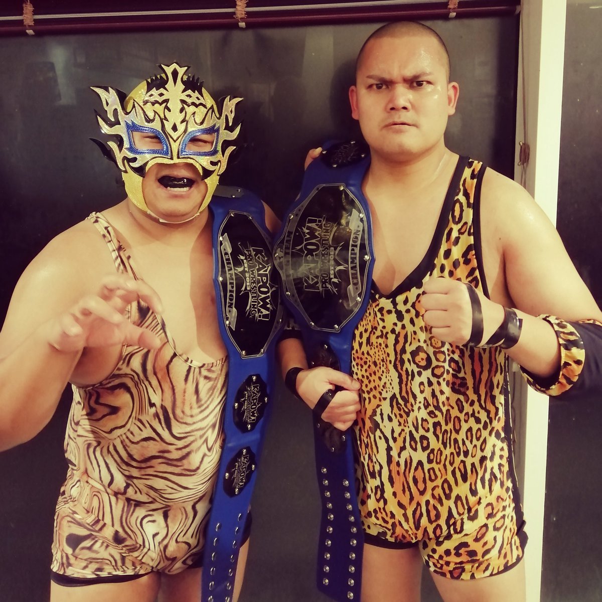 rajahghosh's tweet image. facebook.com/kapowwrestling…
#QUALITY match w/ @SimonMiller316 @mjrleebuff @TeamKAPOWuk TagTeamTitles @princeofmumbai3 #TigerRajahGhosh #bombaybadboys #bombaybadboyz @qwrestling1 #QualityWrestling #QWrestling #QWA #Wrestling #britwres #britwrestling #ProWrestling #ProWrestlingTraining
