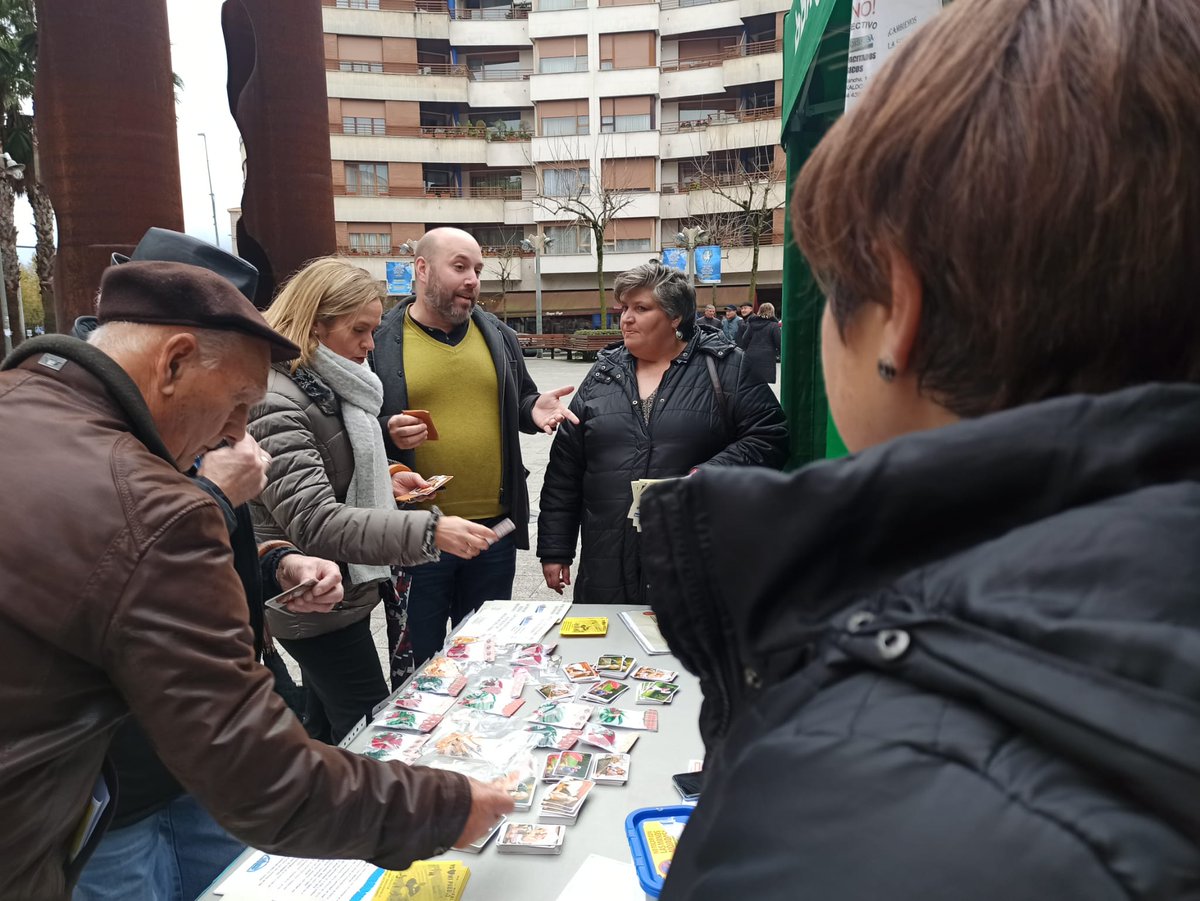 eajpnvbarakaldo's tweet photo. Hoy conmemoramos el Día Internacional de las Personas con Discapacidad y hemos acompañado a nuestras vecinas y vecinos de #Codisfiba
@amaiadelcampo #alkatea #Barakaldo @mantizar @olallapin https://t.co/0bPkKjzudB