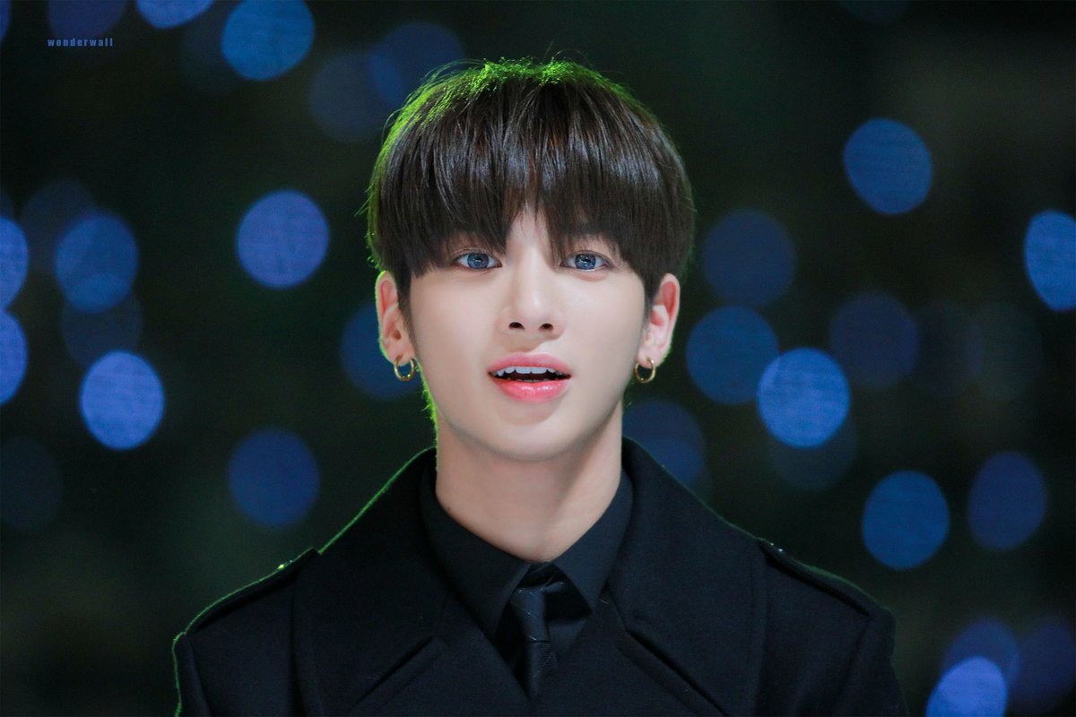 wonderwall0205's tweet photo. 191130 #TOMORROW_X_TOGETHER #TXT #투모로우바이투게더  #태현 @TXT_member #우주최강태현 태현이 눈 진짜 예뻐✨ https://t.co/nS3EFMvtsJ