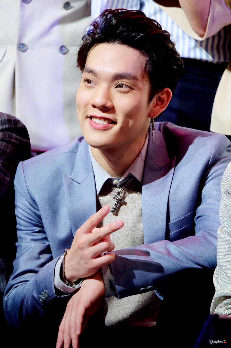 cherrychee's tweet image. หล่อหรือน่ารักดีน้าาา ~~ 💙😆 

#พี่เตอร์สินกำ #คาโมมายล์ของฉัน @CTR2DAB 
#Superboyprojectfinalweek