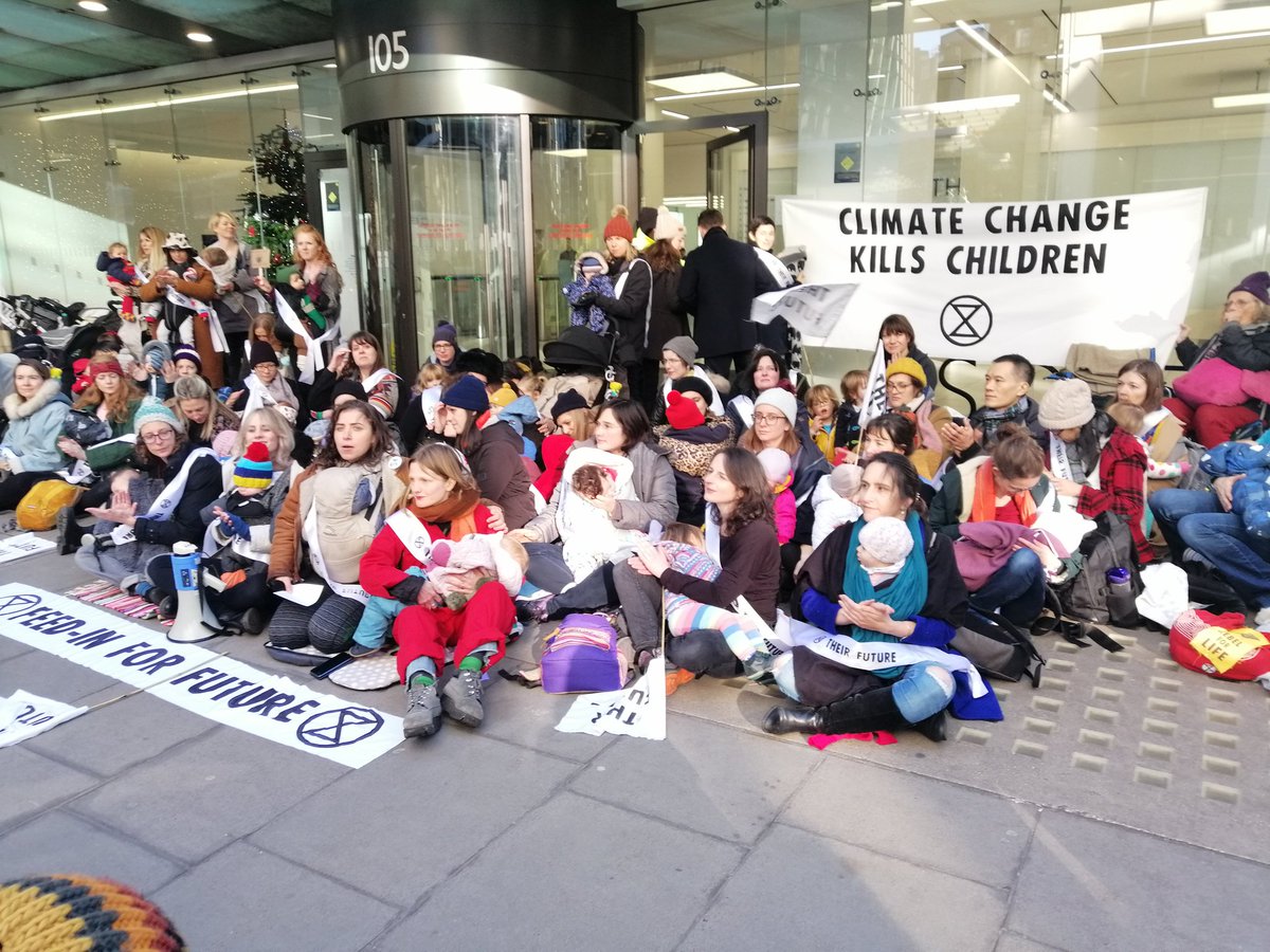 #Mothers &amp; #Fathers now at <a href="/UKLabour/">The Labour Party</a> HQ!!
#ElectionRebellion #WhatsYourPlan #12DaysOfCrisis #ThreeDemandsBill #TellTheTruth #ActNow #CitizensAssembly #UpgradeDemocracy #FeedinsForFuture #XRFamilies <a href="/XRFamilies/">Extinction Rebellion Families</a> <a href="/XRebellionUK/">Extinction Rebellion UK 🌍</a>
