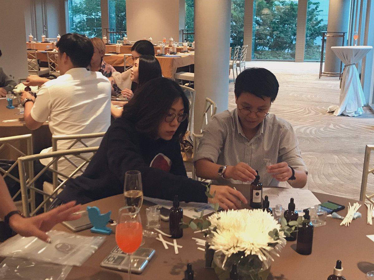 MediaDonuts's tweet photo. Reed Diffuser Workshop by The Craft Lab Studio 🌬🌸 https://t.co/kqJ35tUpDm