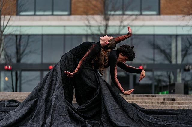 La marée noire de Fleuve Espace Danse <a href="/DanseRoutes/">LaDanseSurLesRoutes</a> @thedancecurrent <a href="/CanadaCouncil/">Canada Council for the Arts</a> <a href="/conseil/">Bons conseils</a>artscan @conseilartsmtl <a href="/LeCALQ/">Conseil des arts et des lettres du Québec</a> @canada.council <a href="/fleuve_danse/">Fleuve|Espace danse</a> @fleuve_espacedanse @conseil.des.arts.de.montreal @ladansesurlesroutes #parcoursdanse2019 #bringingth… ift.tt/2DEDMxG