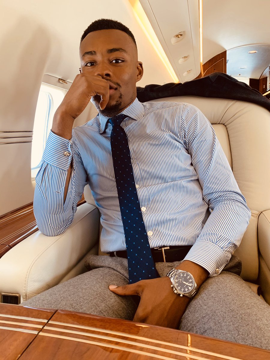 MaweeeJ's tweet photo. Aujourd’hui le Seigneur m’a fait voyager en JETPRIVÉ. https://t.co/dcIt5aRVzu