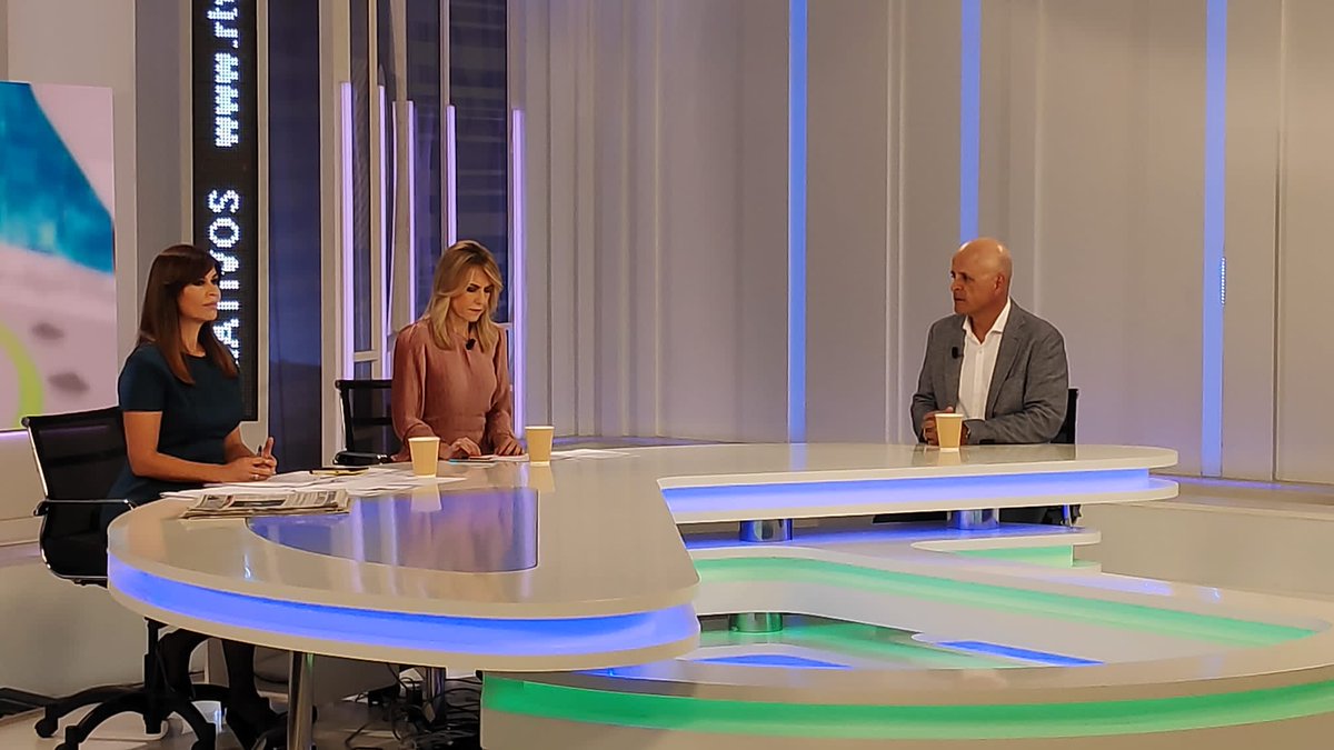 EnriqueBorrell's tweet photo. Gracias a @BDCanariasTV @RTVCes por dedicar su tiempo al debate sobre el futuro de la formación y la necesidad de trabajar en la empleabilidad de las personas #orientaCCOO https://t.co/ZsO9ONyKUR