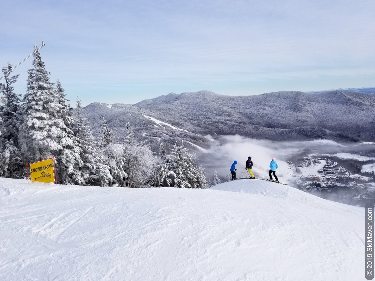 skimaven's tweet photo. Sunday, December 1 = First time of a lift this season! Woohoo! See our recap on the blog: https://t.co/ItfLCFqDzk
#skivermont #skivt #skiing #manmadesnow #skiers #whales #snowmaking #vermont https://t.co/WLD4Nuy6UT