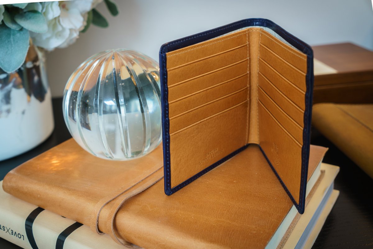 At #CBZPhoto we work with clients who have all kinds of #products from leather goods to massage balls &amp; all sorts in between. Lifestyle #photography is great for engagement on #socialmedia, digital #marketing campaigns or printed collateral.

What products do you advertise? 📸