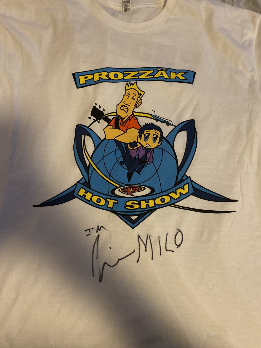 3collectabros's tweet photo. Had an awesome time this weekend @ProzzakOfficial #nevergetoveryou tour!! Really enjoyed the concert and thanks for taking time meeting everyone afterwards! #3collectabros https://t.co/W3RxUidq15