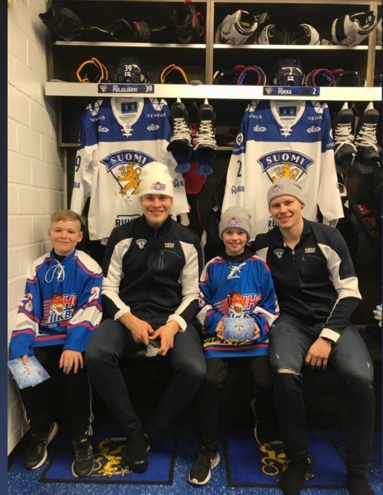 Tihc1976's tweet photo. Miesten EHT turnaus jatkuu Venäjällä 12.-15.12. Jesse ja Ville saivat kutsun leijonapaitaan. Loistavaa 🤩 #intohimonajääkiekko #Tiikeriperhe #EHT #leijonat https://t.co/GdKyP9H9sO