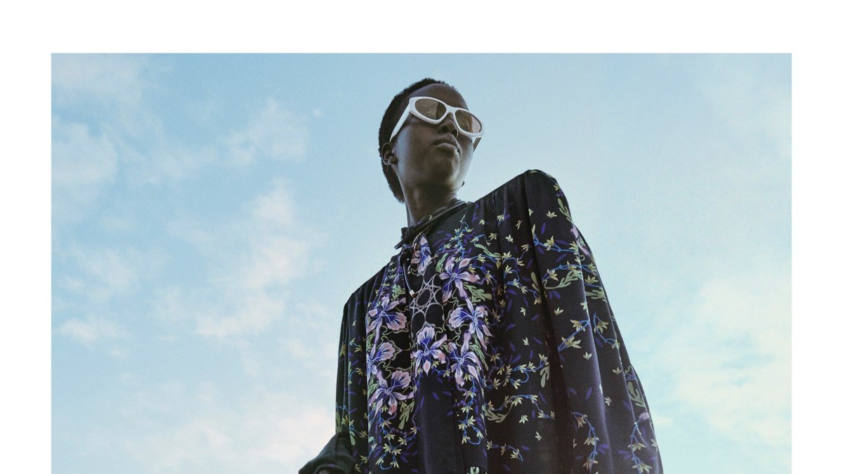 #Givenchy Pre-Fall 2020 #FashionShow buff.ly/35RXdPD via <a href="/voguemagazine/">Vogue Magazine</a>