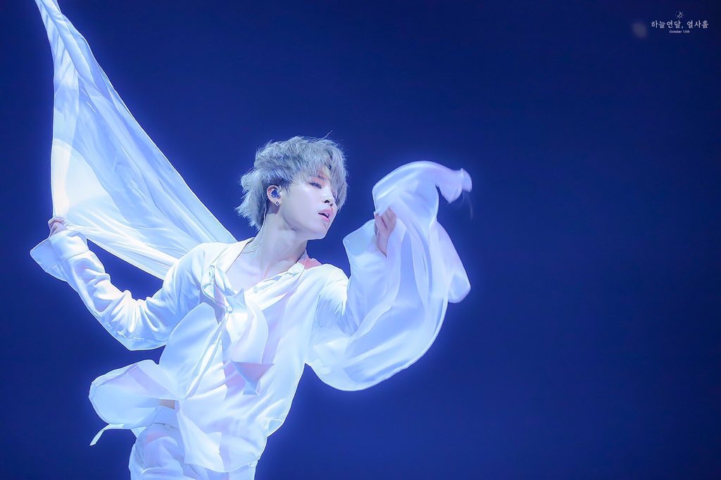 scraqh's tweet photo. @Godamnjoonie @BTS_twt #MAMAVOTE #BTS @BTS_twt https://t.co/YV4qeBFnvL