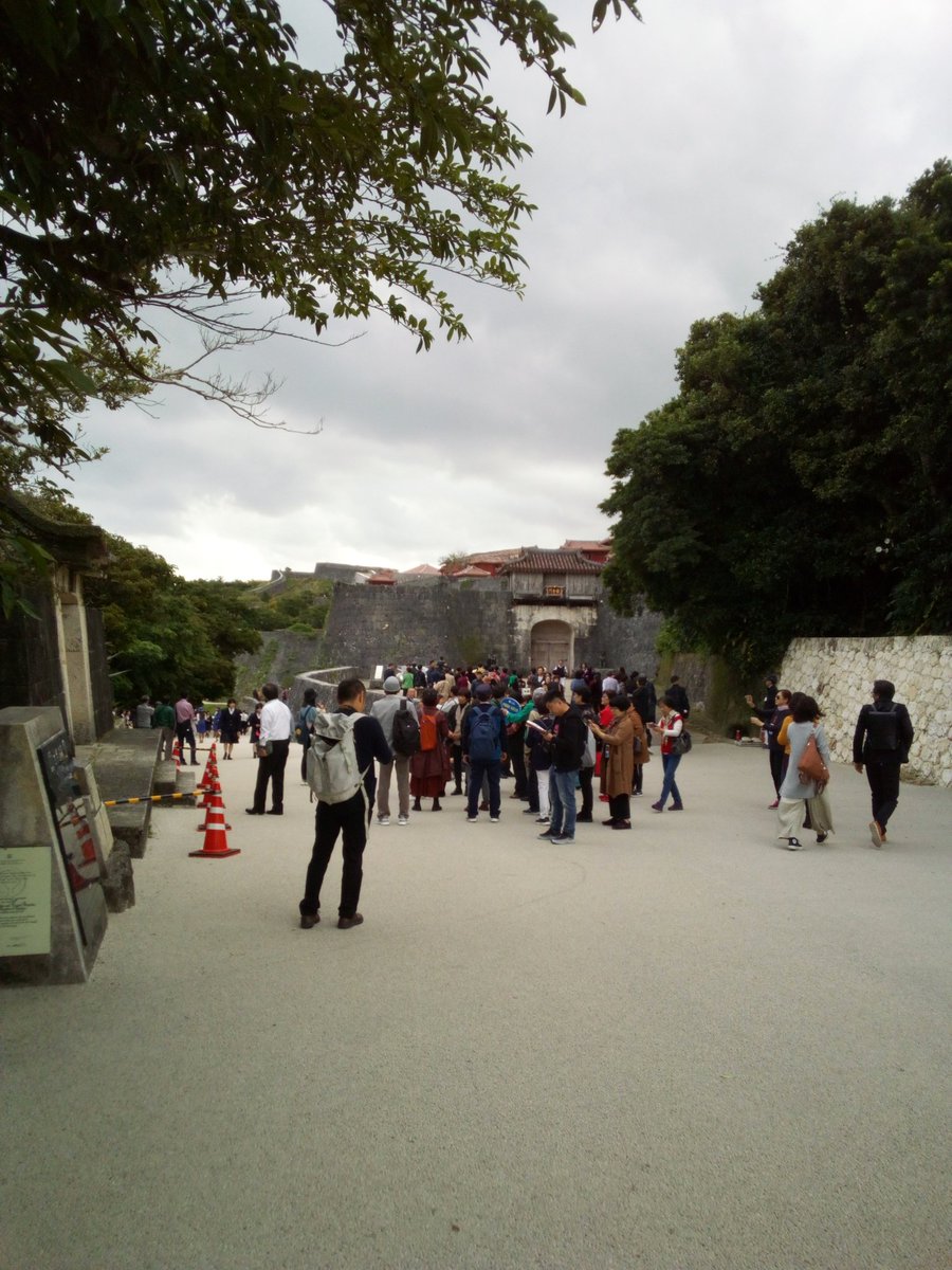 首里城の麓にある王家御用だった「崎山馬場」
当時かなり盛況だったようで歓声は首里城正殿まで届いていたよう。首里城も見学行きましたが当然中には入れなく遠目に瓦礫が見えたのがとても切なくなりました… 