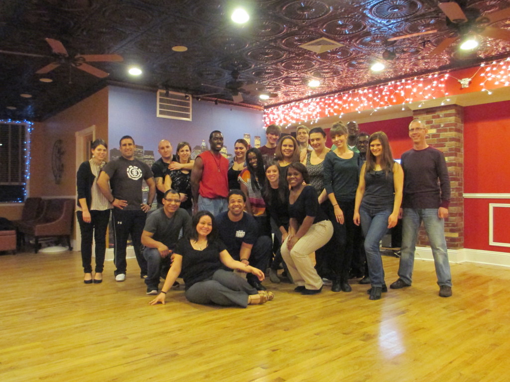 DANCEFEVERBKLYN's tweet photo. #FREE #SalsaDanceClasses in #Brooklyn at #DanceFeverStudios. No partner or experience needed. All are welcome. #LearnHowtoDance this #Saturday at 8 pm at our 159 20th st location. Call 718 637-3216 to register. https://t.co/4AwFg4gafu