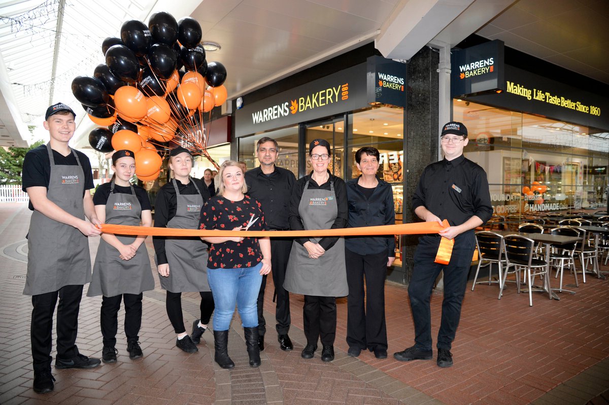 NEW post | A taste of Cornwall in #Cwmbran with 
<a href="/WarrensBakery/">Warrens Bakery</a>
 - &amp; guess who was invited to cut the ribbon?! #ad #WarrensBakery bit.ly/2LdX7tX