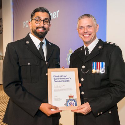 Az_Laher's tweet photo. Thank you for the award @WYP_SteveCotter 👍

 #NewProfilePic https://t.co/LTKmbJb3jT