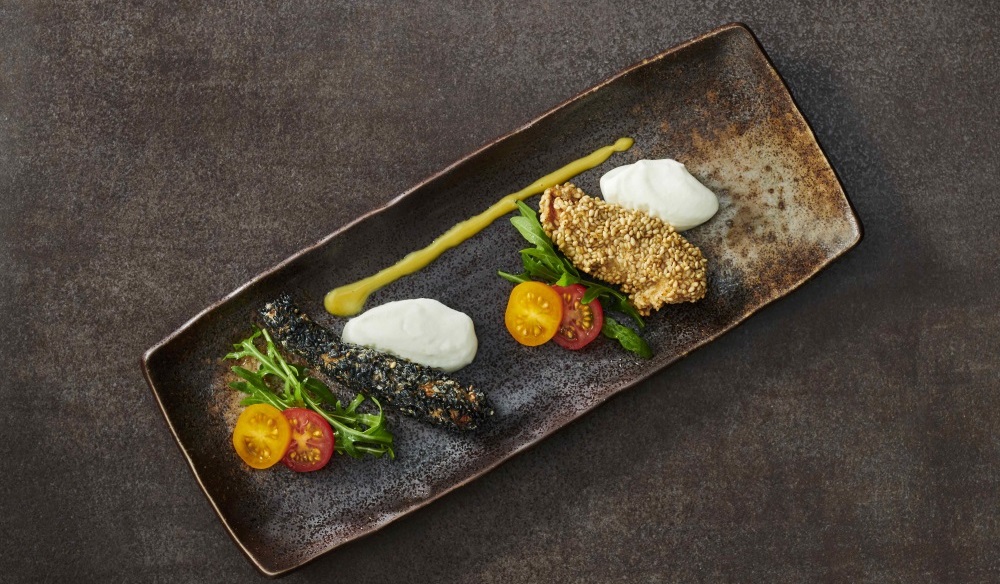 KikkomanMasters's tweet photo. Sesame Chicken with Orange and Mustard Sauce from our Japas series (Japanese tapas) #Chefrecipe #Foodservice #Smallplates #Starterrecipe #KikkomanPro https://t.co/RqNI70lFBx https://t.co/Swor5yEu4M