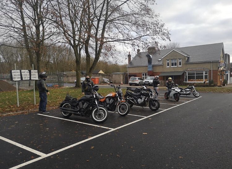 tonywingman180's tweet photo. @ForsakenMcc at H CAFE #sociisardent #Fg67 #support81 #victoryhighball #motorbikes #Brotherhood #bikelife #bikefamaly #rideordie #alwayriding @Bambi_VTwin https://t.co/PIehcn0ey6