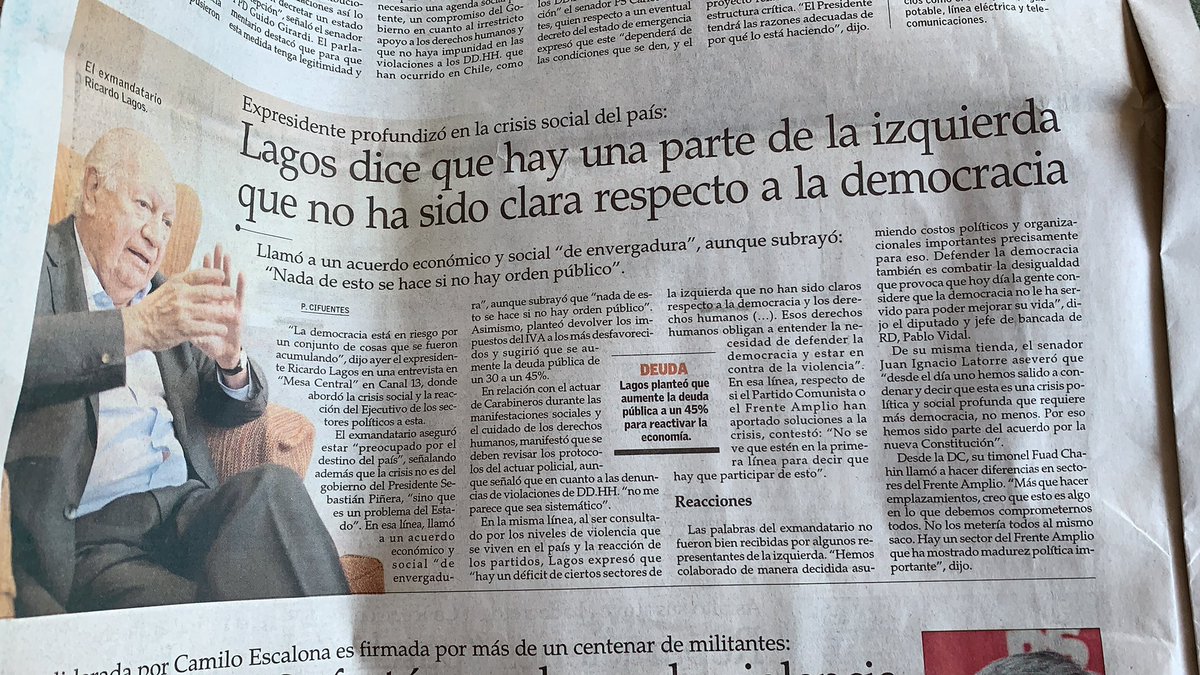 danieljadue's tweet photo. Sr @RicardoLagos, la parte de la izquierda que no ha sido clara respecto de la democracia es la que acepto salir de la dictadura con la constitución de Pinochet y perpetuando el Neoliberalismo que nos trajo hasta donde estamos hoy #unpocodehumildad https://t.co/qPcIkOtV6c