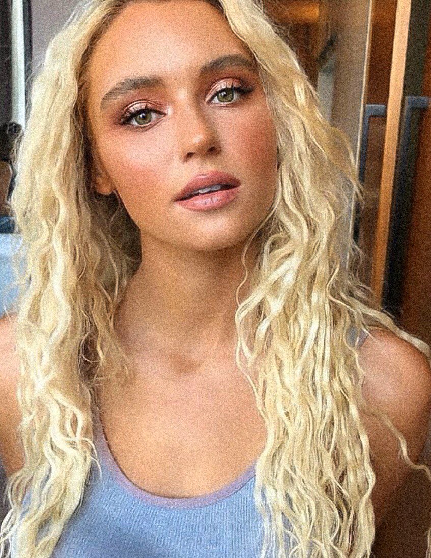 Love Island star <a href="/lucierosedonlan/">Lucie Rose Donlan</a> wearing Mineral Foundation in the shade ‘Brown Sugar’ as a bronzer ✨ makeup by GoddessBeauty by Athena