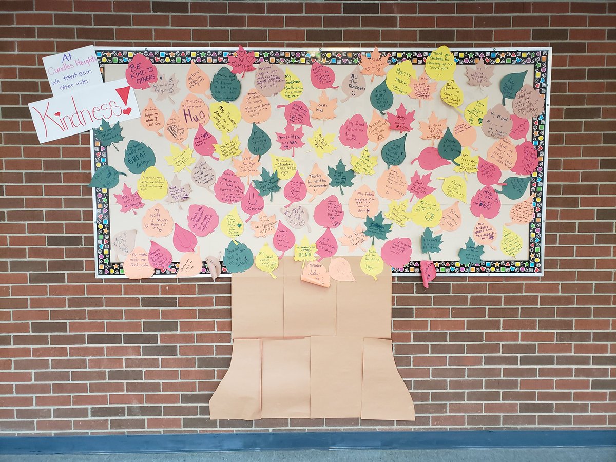MsGreer4's tweet photo. November wrapped up the month of #kindness and our #kindnesstree. We are blown away by all the amazing #actsofkindness seen around @CundlesHeights by all staff and students. Keep being awesome Cougars!!

#choosekind #MentalHealthMatters

@SCDSB_Schools @SCDSB_Wellness https://t.co/qVCi20UxyZ