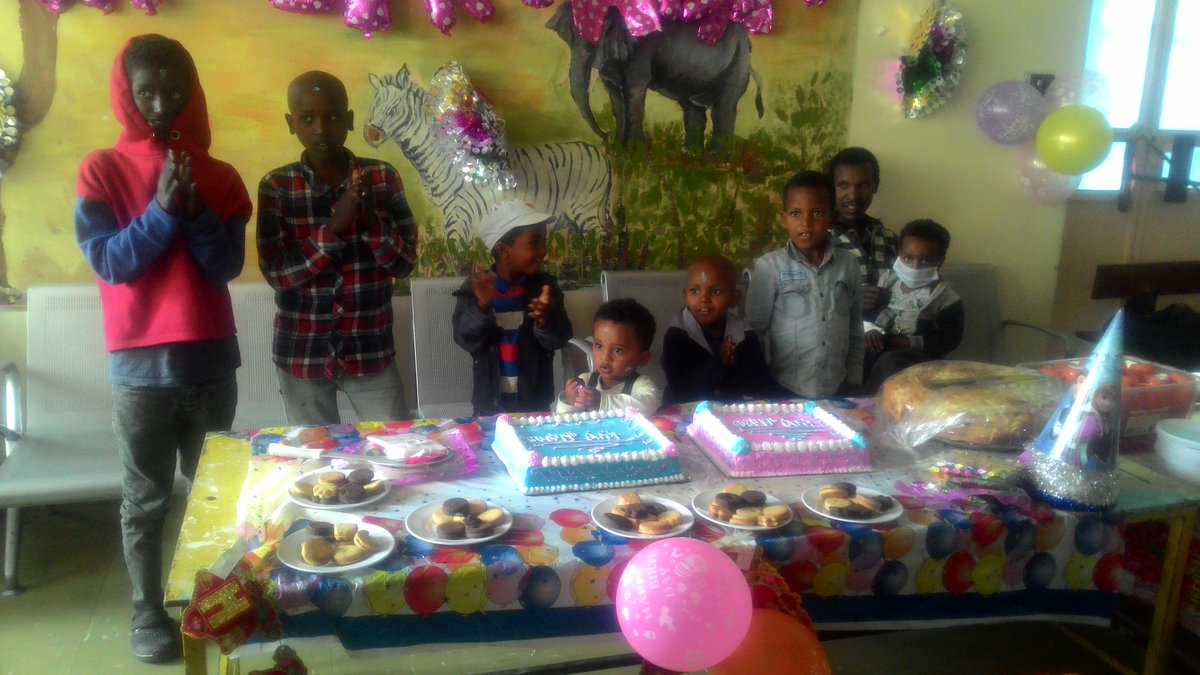ETChildCancer's tweet photo. Celebrating November 2019 Birthday at D7 for children with cancer.  Thank you Tsion. https://t.co/W0P4boVB8j