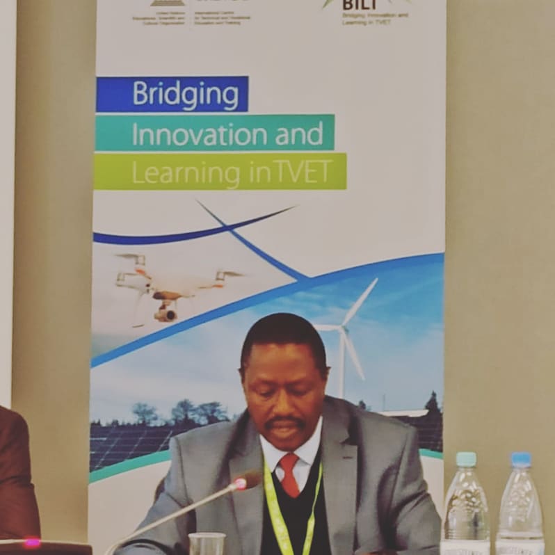 RVTTI's tweet image. Our Chief principal Dr. Tarno addressing participants of #UNEVOC Forum on Advancing learning and innovation in TVET taking place in Bonn, Germany.  #alit2019.