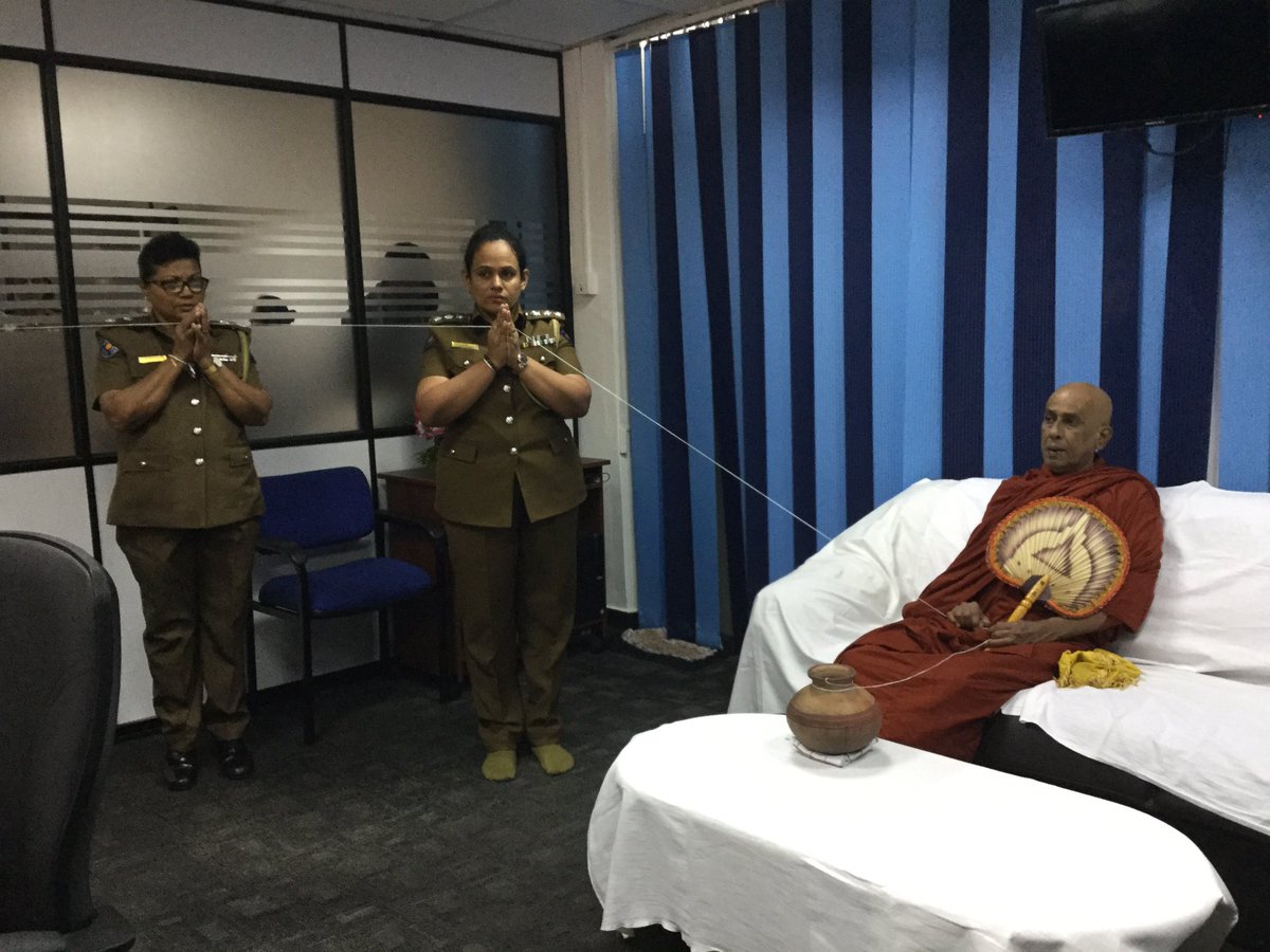 NevindieG's tweet photo. @renukajayasundara is assuming her duties as SSP at the Research and Development division of Police department of @Srilanka . This achievement is not only for her but to all the other women.
#overcomediscrimination
#itsyourright
#goforwardasyouare
#StandUp4HumanRights https://t.co/I1rOfKRxT1