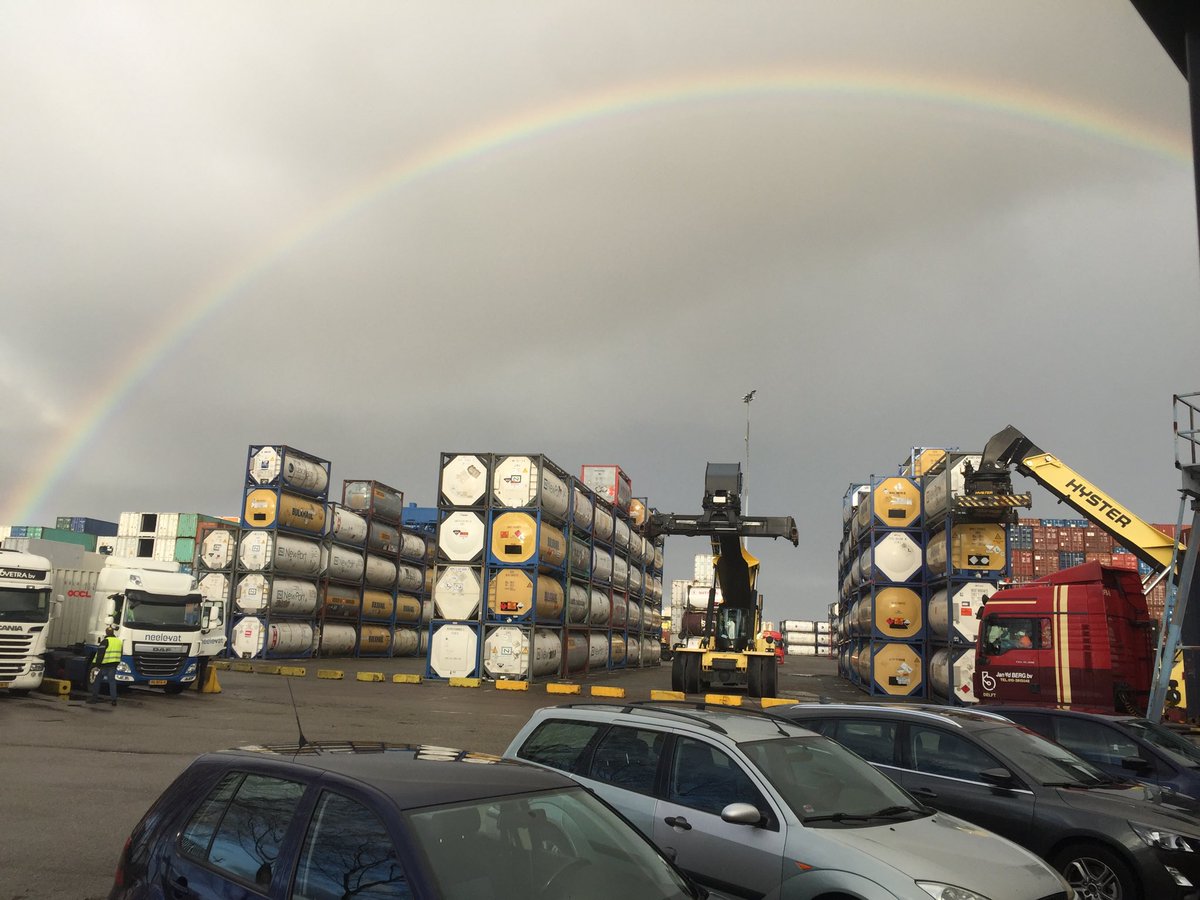 Rainbowing over Waalhaven Botlek Terminal !