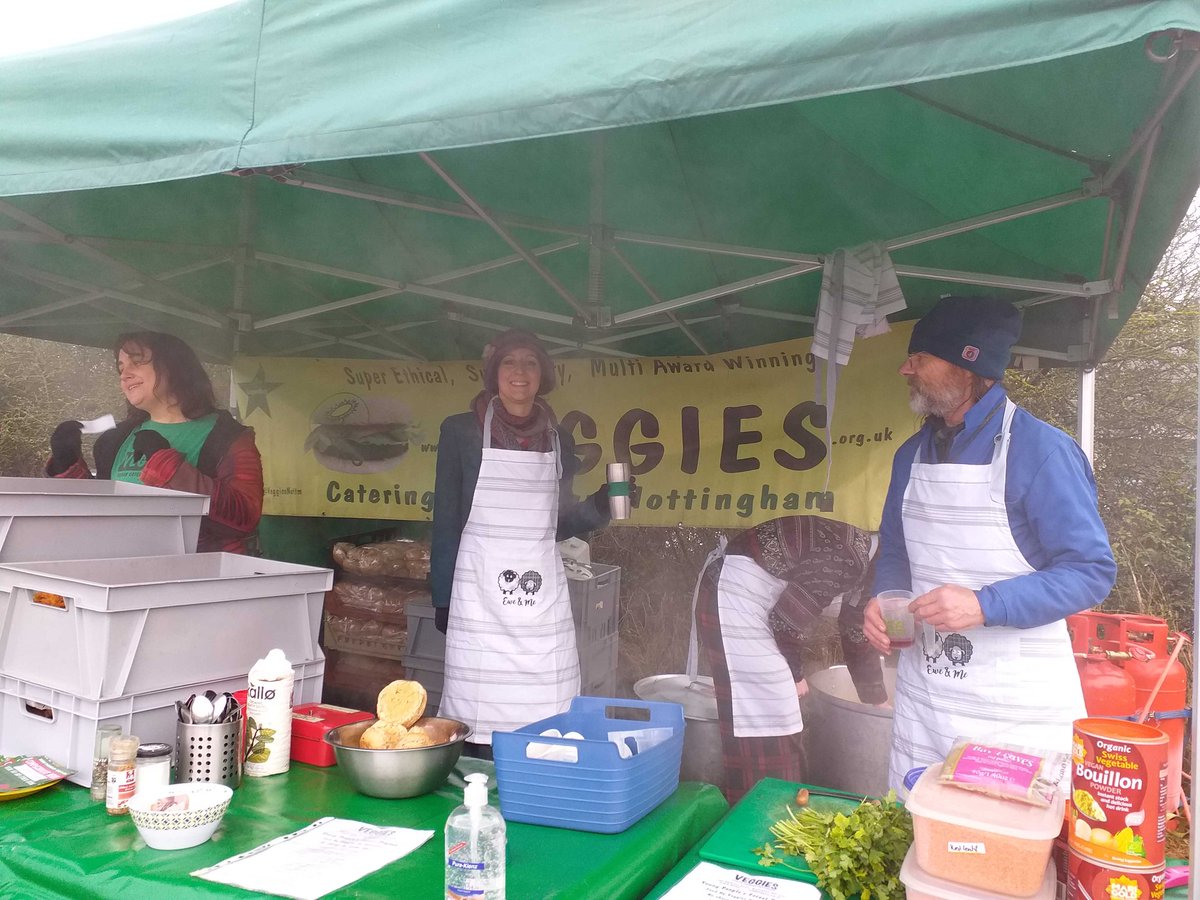 hvmitch76's tweet photo. It was a foggy wintery day but wow, just great community planting! A few snapshots of #Meadfest #BigClimateFightback = the first of many ongoing exciting & engaging wintery events at our #youngpeoplesforest How many trees did you plant?! @may_gdn @WoodlandTrust @iwill_campaign https://t.co/HEjnKwI27k