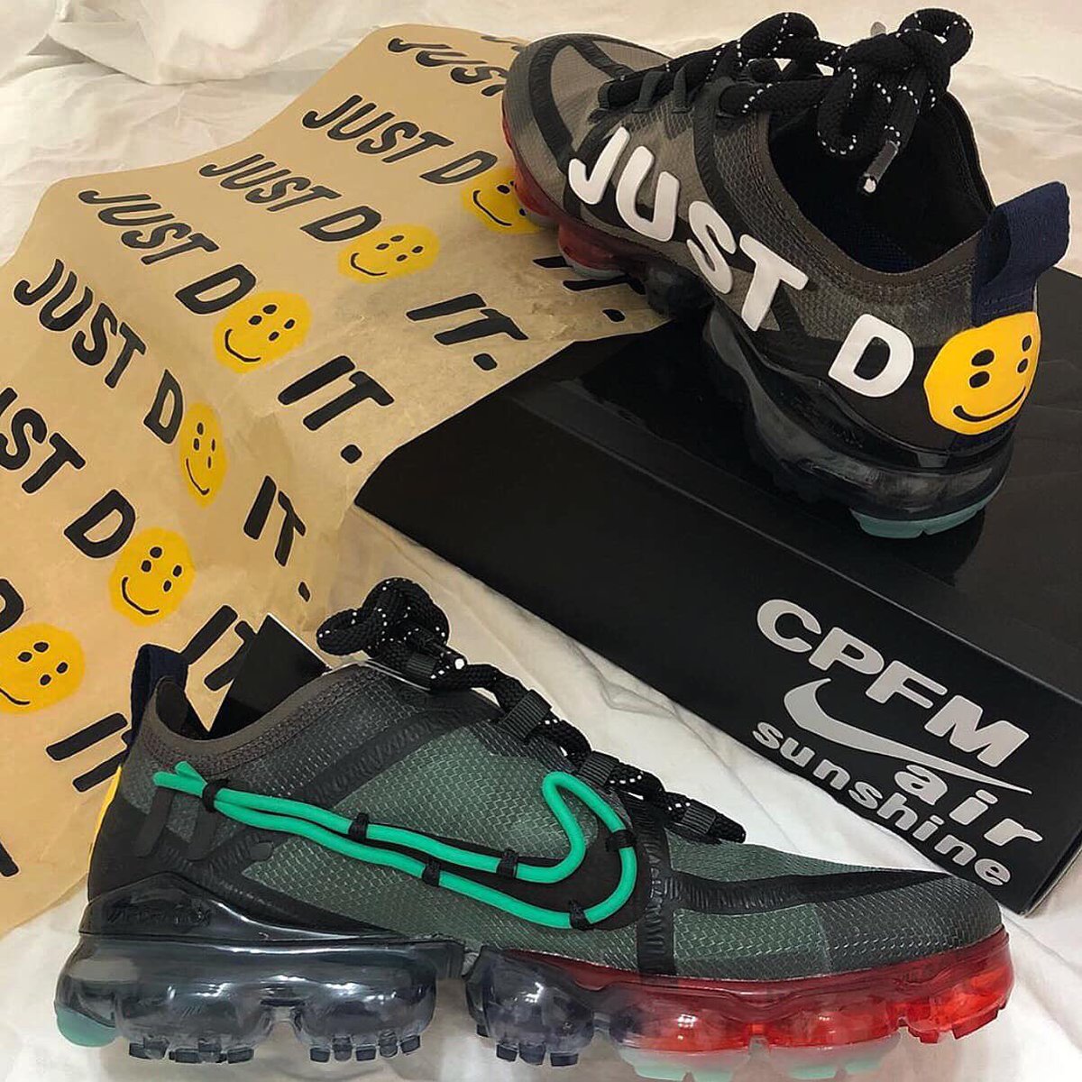 vapormax green mist