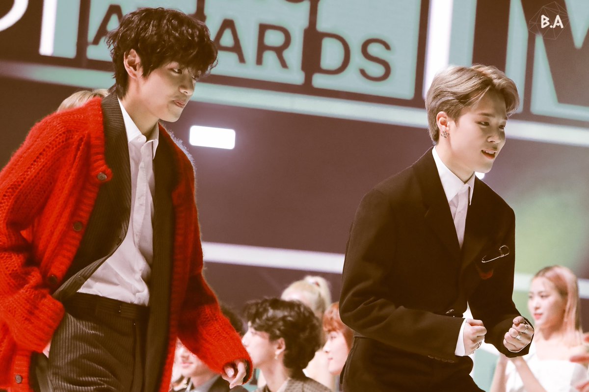 carol_e555558's tweet photo. 📷 20191130 MMA🐣🐯
1995💜💜💜
#방탄소년단뷔 #BTS
 #JIMIN #지민 #박지민
#태형 #BTSV #V #Taehyung 

@BTS_twt https://t.co/PZR3zEuBqG
