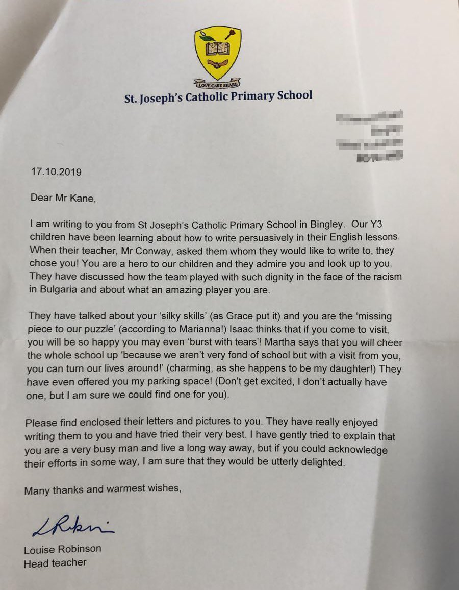 Dear Ms Robinson, You have a very talented class! Thank you for sending on all of the letters from Year 3. Please tell them to keep up the good work. Harry