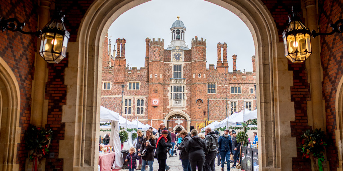 JamonNatural's tweet image. After a busy weekend attending @BBCGoodFoodShow #GFSWinter in Birmingham, we&apos;ll be heading to @hrpfoodfestival #HRPFestivefayre this Friday. Looks incredible! Anyone else going? 

Stay tuned for our blog #review

#MondayMotivation #xmasmarket