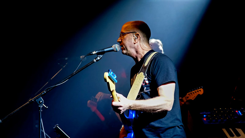 SportsArtsAOW's tweet photo. A few pictures from Saturdays spectacular @just_floyd  Floyd Tribute concert at Woodlands Arts Centre. 

How incredible was their performance?! 

#LiveMusic #Kent #Gillingham #Arts #Concert https://t.co/F63VhYKLh9