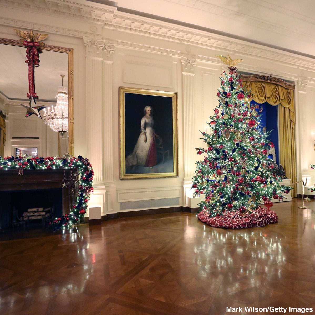 Twitter 2022 White House Christmas Abc News On Twitter: "First Lady Melania Trump Unveils White House Christmas  Decorations, Declaring This Year's Theme To Be “The Spirit Of America.”  Https://T.co/Dobvpny1L2 Https://T.co/Nmkem4Degn" / Twitter