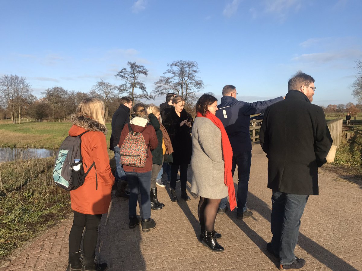 Met trainees van <a href="/ProvDrenthe/">Provincie Drenthe</a> op pad in het #EntersReggedal <a href="/Vechtstromen/">Vechtstromen</a>. Inspirerend verhaal door <a href="/Gerdrik/">Gerdrik Bruins</a>