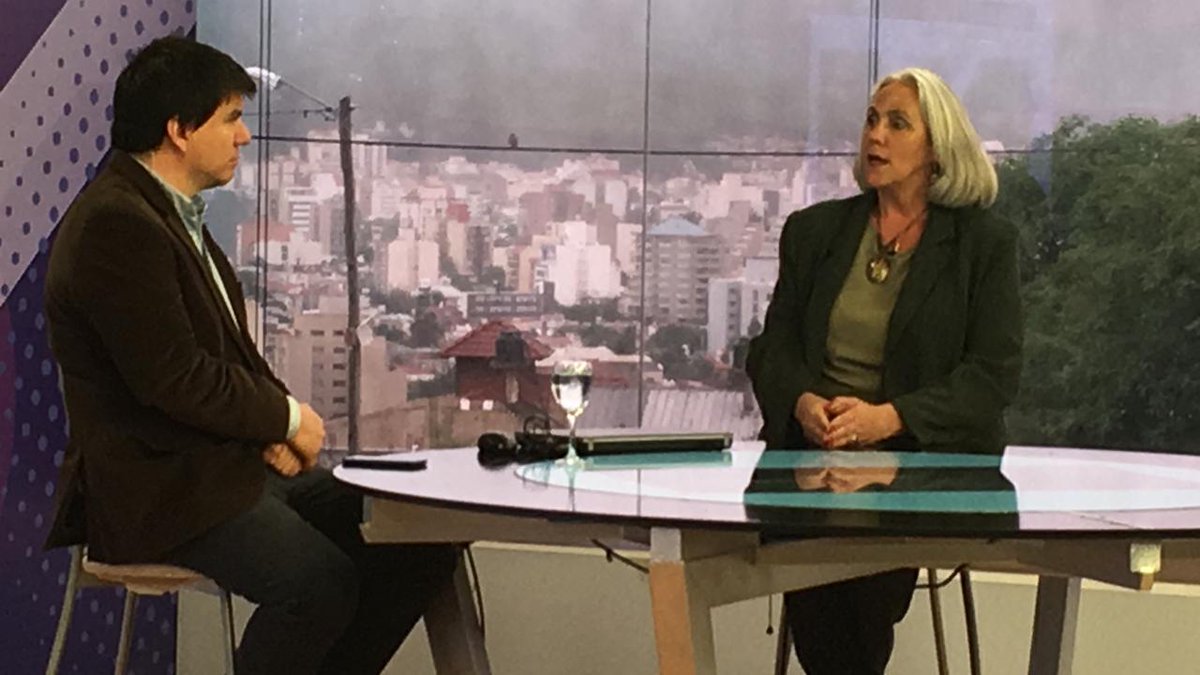 #AHORA | La concejal electa <a href="/susanapontussi/">Susana Pontussi</a> se refirió a la elección de autoridades en el concejo deliberante. “A mi entender, la vicepresidencia le corresponde al frente Olmedo gobernador”. Seguinos en <a href="/feedback1053/">Feedback</a>